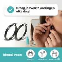 Zwarte RVS Oorringen met Streepjes Motief - 30 mm -