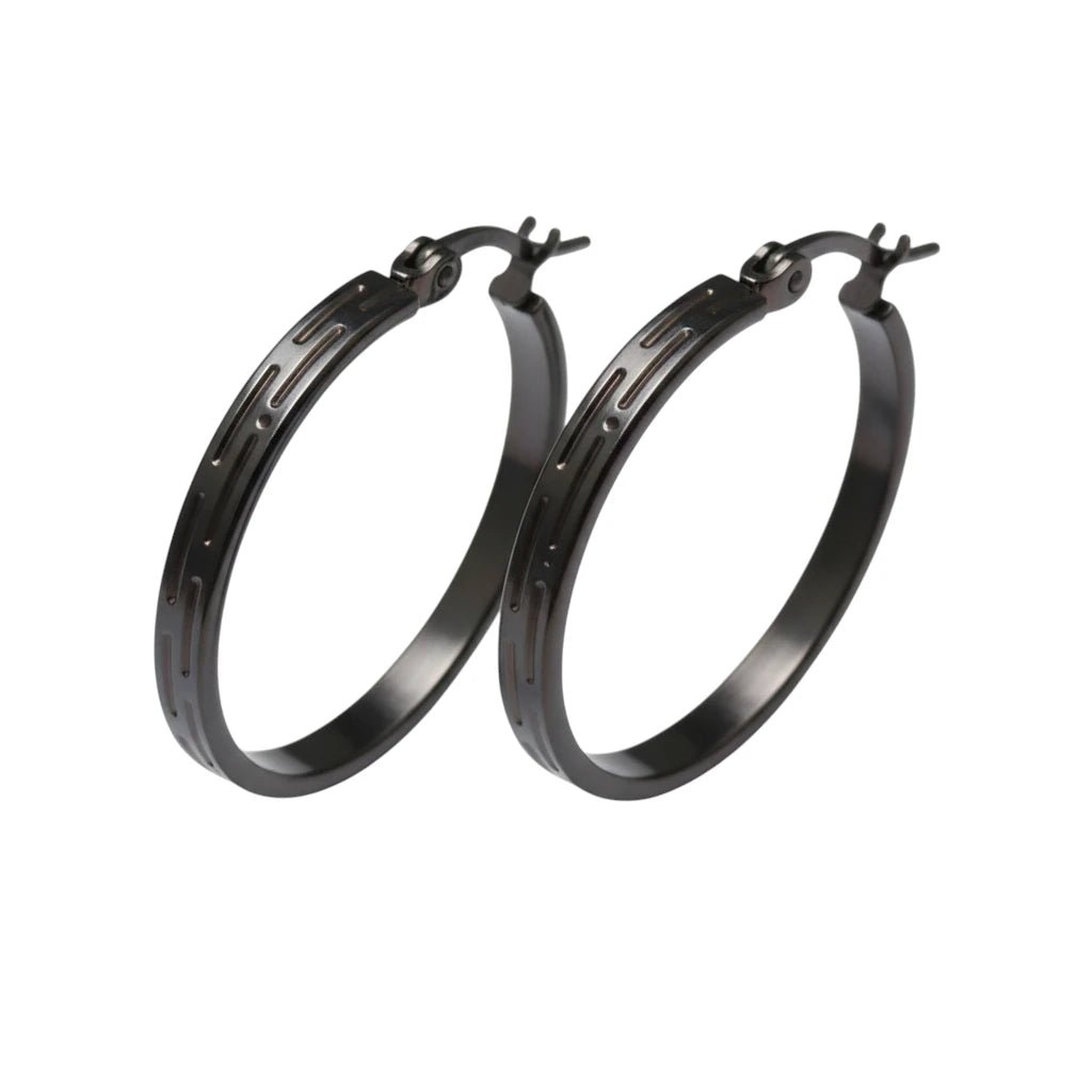 Zwarte RVS Oorringen met Streepjes Motief - 30 mm