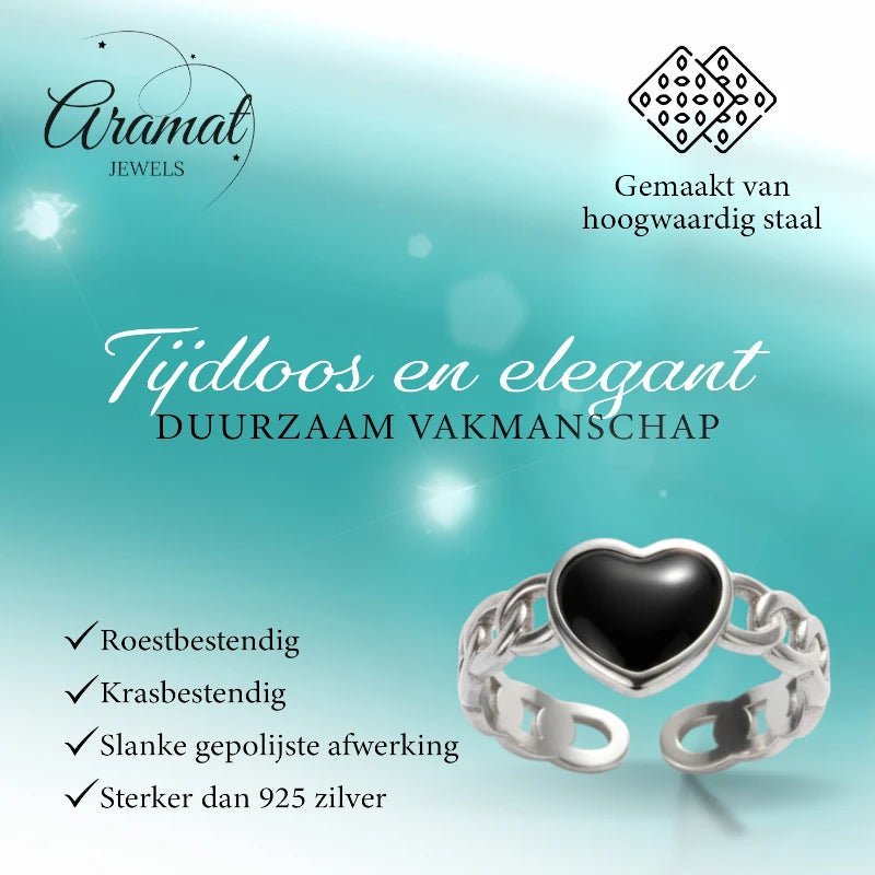 Verstelbare RVS Ring met Zwart Emaille Hartje - Zilverkleur (8 mm) -