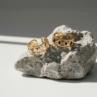 Verstelbare RVS Ring Emaille Ruitjes - Goud met Wit of Zwart - Zwart -