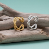 Open Ring Gekruiste Lijn met Bolletjes Reli&Atilde;&laquo;f (Verstelbaar RVS) - Goudkleur -
