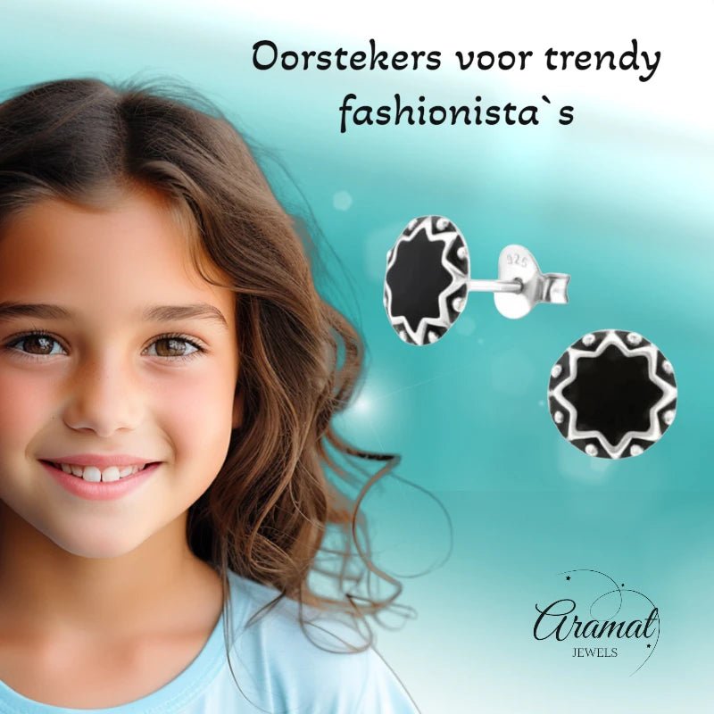 Oorstekers &acirc;&euro;&ldquo; Sterling Zilver Bali Etnisch Zwart Emaille 8mm Rond Geoxideerd - Her
