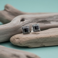 Oorstekers &acirc;&euro;&ldquo; 925 Zilver Bali Oorbellen Vierkant Zwart Emaille 6mm Geoxideerd - Da