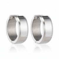 RVS Oorringen met Schuine Rand Zilverkleur 20mm -