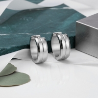 Oorringen &acirc;&euro;&ldquo; 20mm RVS Met Gleuf Zilverkleur Unisex -