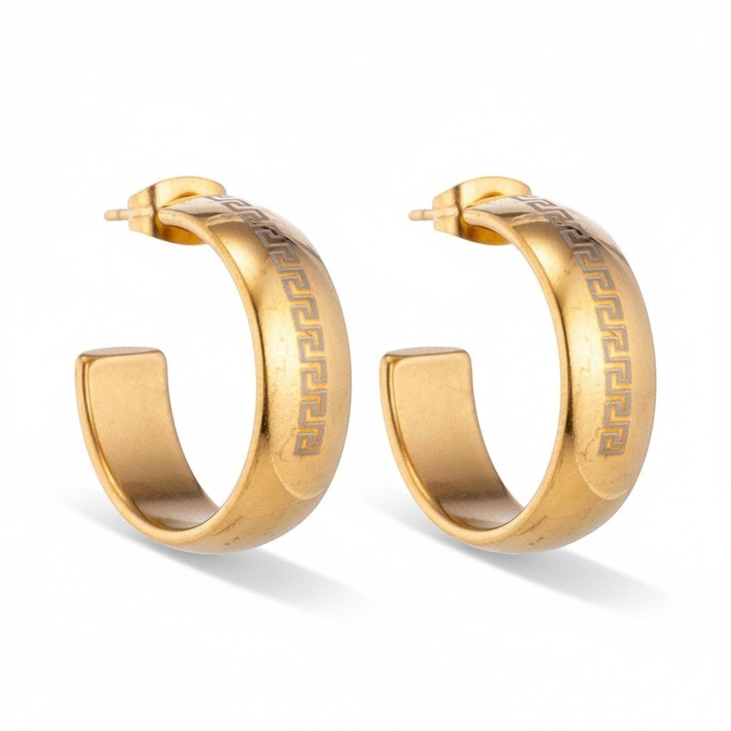 Oorbellen &acirc;&euro;&ldquo; 22mm Half-Hoop Grieks Motief RVS Goudkleur Dame -