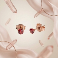 Oorbellen &acirc;&euro;&ldquo; RVS Ros&Atilde;&copy;goudkleur met Rode Vierkante Zirkonia (3mm) -