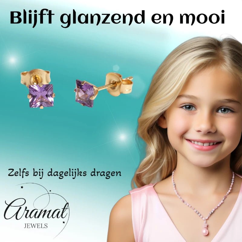 Oorbellen &acirc;&euro;&ldquo; RVS Goudkleur met Paarse Vierkante Zirkonia (5mm) -