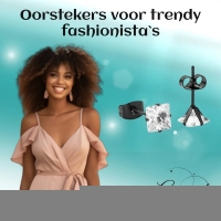 Oorbellen &acirc;&euro;&ldquo; RVS Zwartkleur met Vierkante Zirkonia (6mm) -
