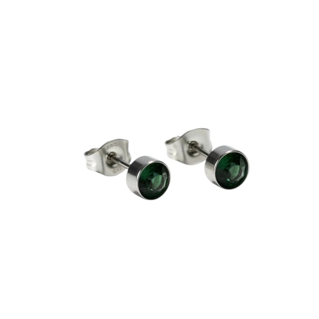 Oorstekers &acirc;&euro;&ldquo; Staal Kristal Donker Groen Zilverkleur (5mm) -