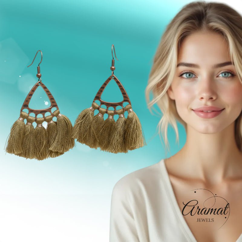 Boho Oorhangers Kwastjes Olijf groen 55x30mm -