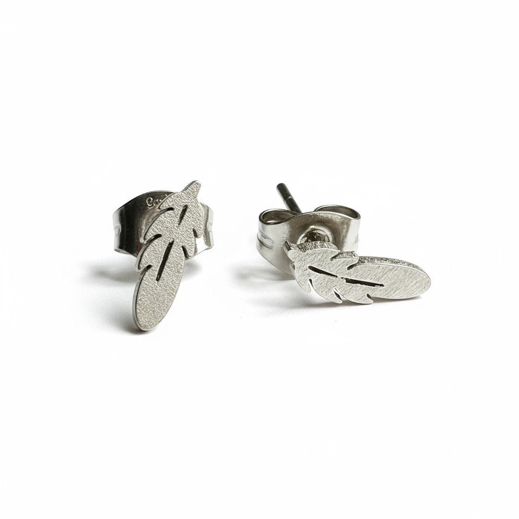 Stalen Oorstekers Veertjes Zilverkleur &acirc;&euro;&ldquo; 9x3mm -