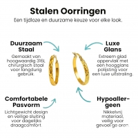 Goudkleurige Stalen Oorringen met Ruitjes Motief 30mm -