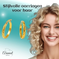 Goudkleurige Stalen Oorringen met Ruitjes Motief 30mm -