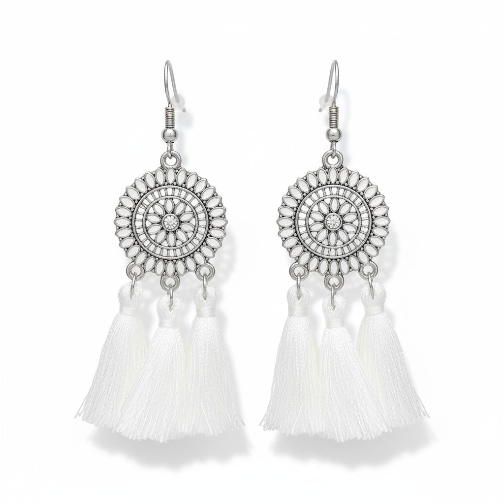 Zomerse Boho Oorhangers Kwastjes Wit 75mm -