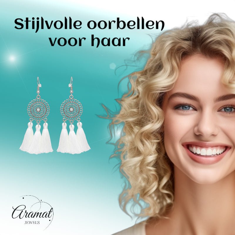 Zomerse Boho Oorhangers Kwastjes Wit 75mm -
