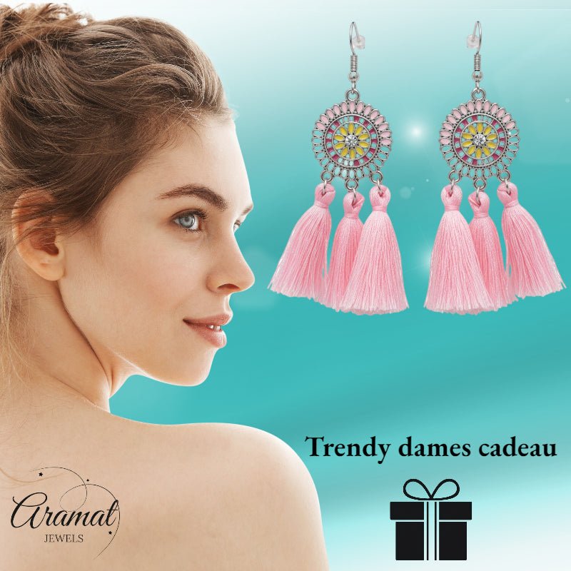 Zomerse Boho Oorhangers Kwastjes Roze 75mm -