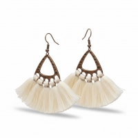 Boho Oorhangers Kwastjes Creme 55x30mm -