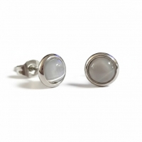 Kattenoog Oorbellen 8mm &acirc;&euro;&ldquo; Wit -