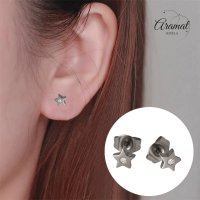 Ster oorstekers zilverkleur kristal &acirc;&euro;&ldquo; 6mm sprankel -