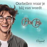 Stalen ronde oorbellen met kruisje &acirc;&euro;&ldquo; Zilverkleur &acirc;&euro;&ldquo; 10mm -