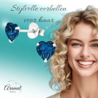 Zilveren Kristal Hartjes Oorbellen Donker Blauw -