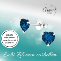 Zilveren Kristal Hartjes Oorbellen Donker Blauw -