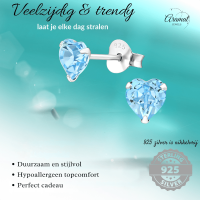 Zilveren Kristal Hartjes Oorbellen Licht Blauw -