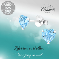 Zilveren Kristal Hartjes Oorbellen Licht Blauw -