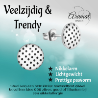 Witte stippel oorstekers met zwart &acirc;&euro;&ldquo; 10 mm -