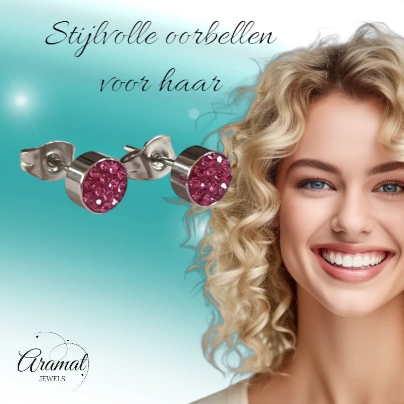 Zilverkleurige oorstekers met fuchsia roze kristallen &acirc;&euro;&ldquo; 6 mm -