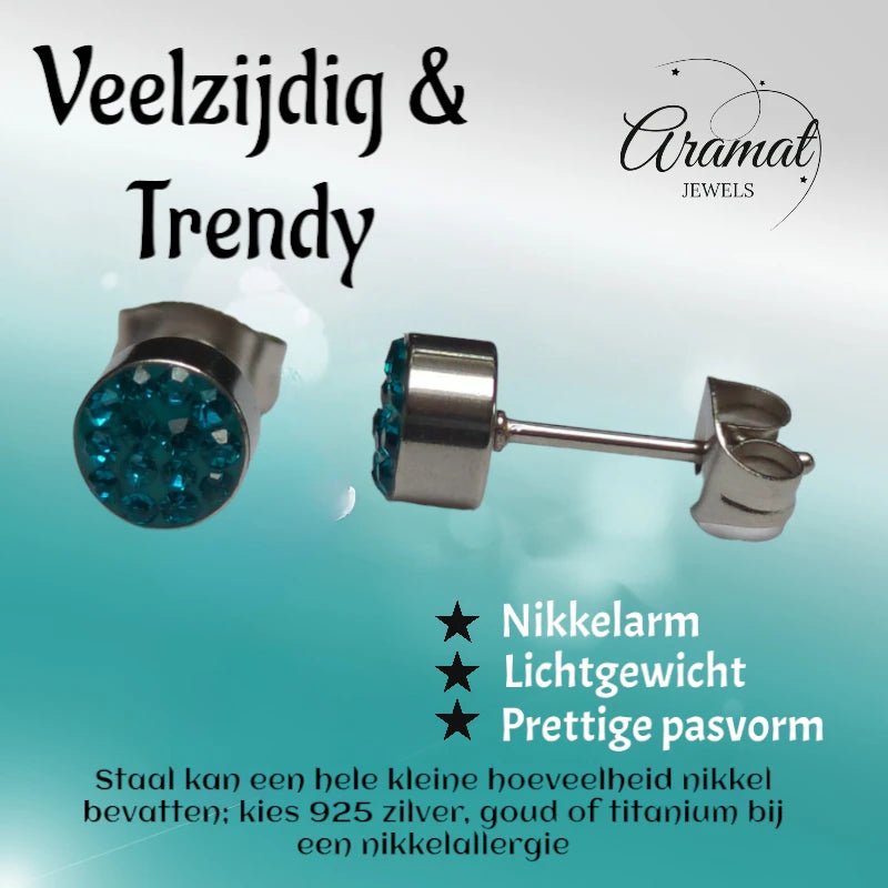 Zilverkleurige oorstekers met blauwgroen kristal &acirc;&euro;&ldquo; 6 mm -