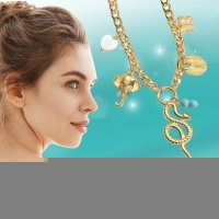 Goudkleurige gourmetketting met natuursteen & bedels &acirc;&euro;&ldquo; 45+5 cm - Dames