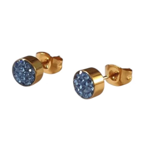 Lichtblauwe kristallen oorstekers 6 mm &acirc;&euro;&ldquo; goudkleurig -