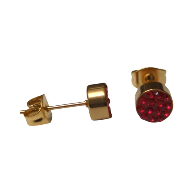 Rode kristallen oorstekers 6 mm &acirc;&euro;&ldquo; goudkleurig -
