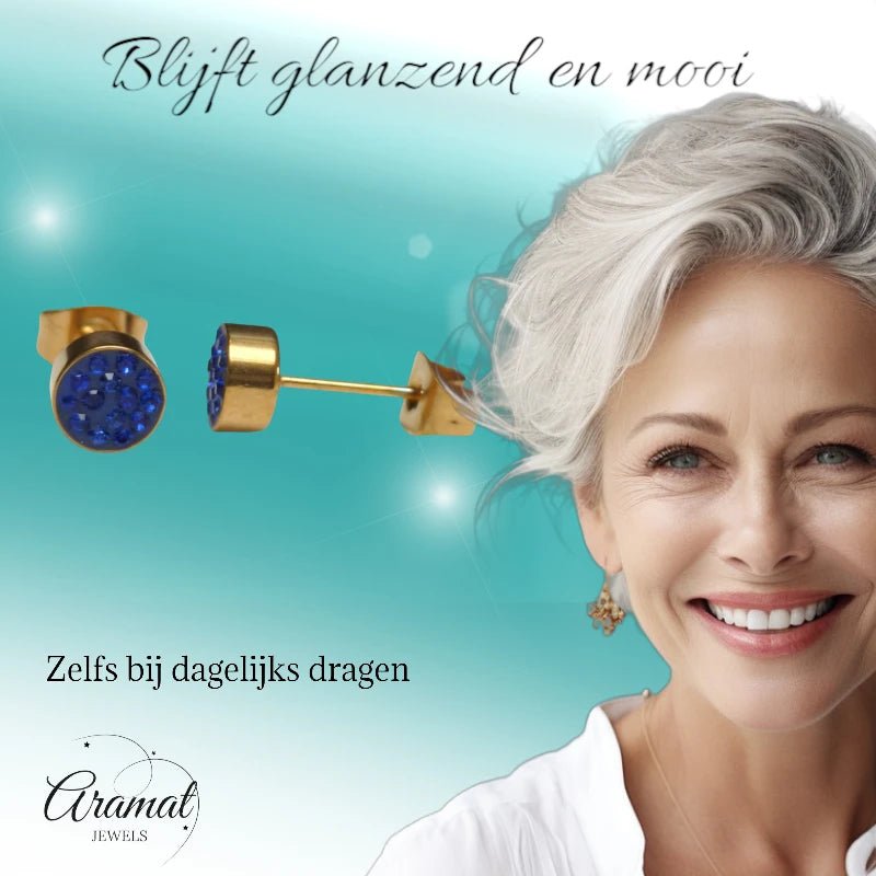 Donkerblauwe kristallen oorstekers 6mm -