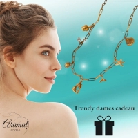 Goudkleurige ketting met parel & dolfijn bedels - 40cm - Dames