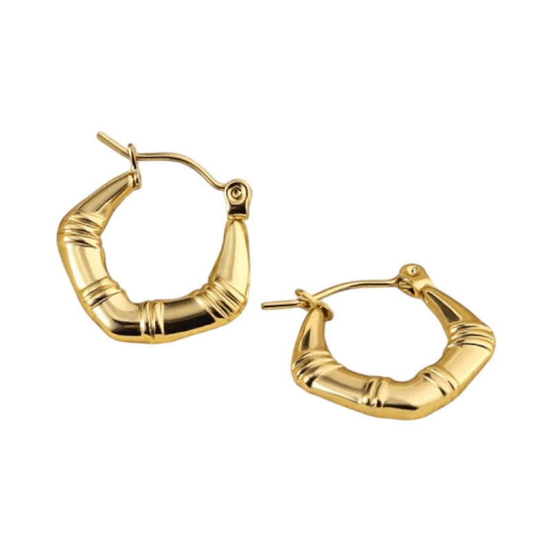 Kleine RVS Oorringen met Streepjesmotief &acirc;&euro;&ldquo; 20mm Goudkleurig -