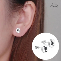Schorpioen Oorbellen Zilverkleurig RVS &acirc;&euro;&ldquo; 8mm &acirc;&euro;&ldquo; Dieren oorsteke