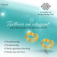 Goudkleurige Triple Hart Oorringen 25mm -