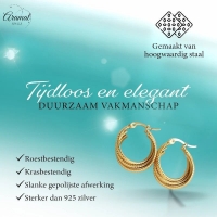 Goudkleurige Triple Oorringen RVS met Streepjesmotief 20x7,5mm -
