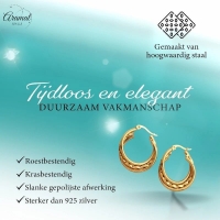 Triple Goudkleurige Oorringen 30x7,5mm &acirc;&euro;&ldquo; 2 Glad & 1 Gedraaid -