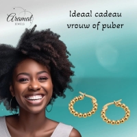 Goudkleurige Bolletjes Oorringen - Schakel Design 18mm -