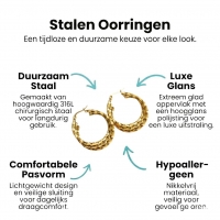 Triple Gedraaide Goudkleurige Oorringen - Statement Look -
