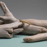 Smalle Damesring met Streepjes Motief | RVS -
