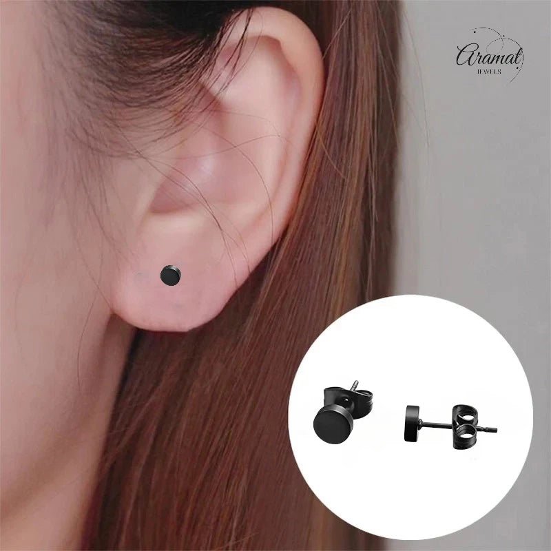 Ronde Zwarte Zweerknopjes 4mm &acirc;&euro;&ldquo; RVS -
