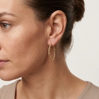 Goudkleurige Hoepel Oorringen 30mm - RVS - Elegant & Trendy -