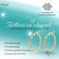 Goudkleurige Hoepel Oorringen 30mm - RVS - Elegant & Trendy -