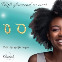 RVS Goudkleurige Gedraaide Oorringen 10mm- Trendy & Tijdloos -