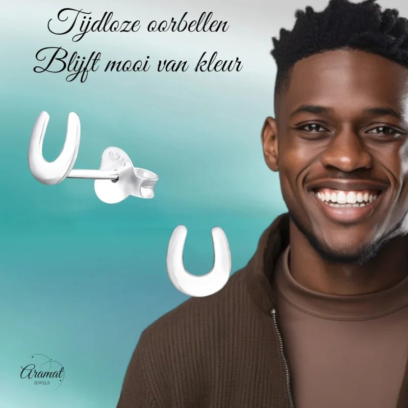 Tijdloze Zilveren Hoefijzer oorbellen -